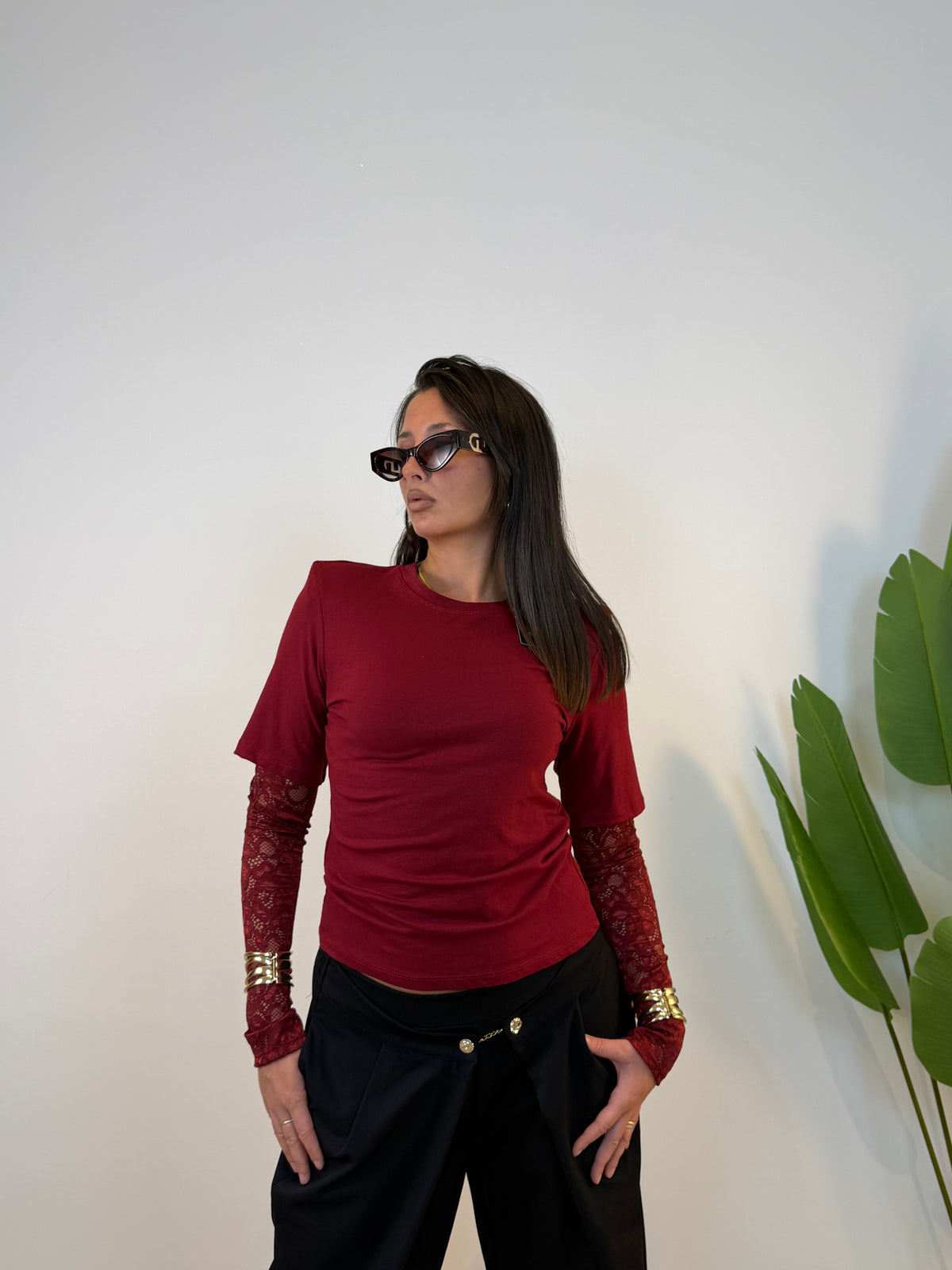 T-shirt manica in pizzo